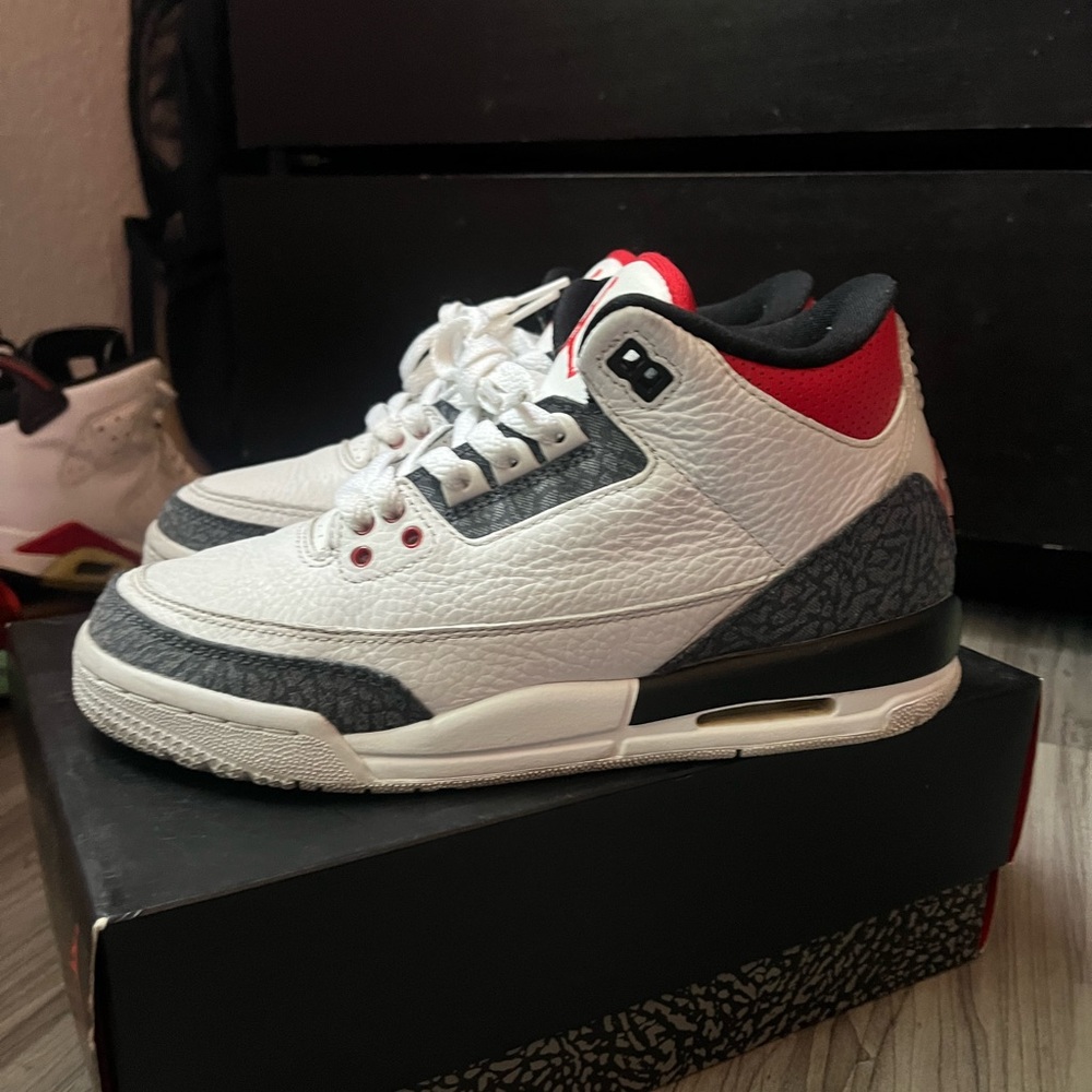 Jordan 3 denim SE size 6Y/7.5W